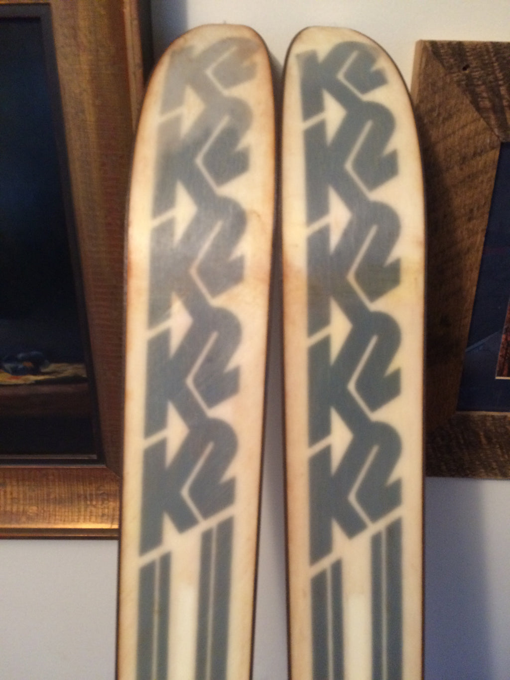 K2 Lotus 160cm Vintage Snow Skis with Look 99 Bindings