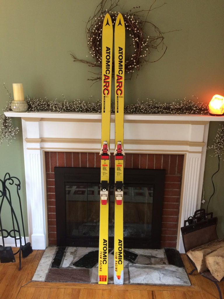 Atomic ARC Team Bionic RS 210cm — full-length top sheet view with bindings | LongSkisTruck